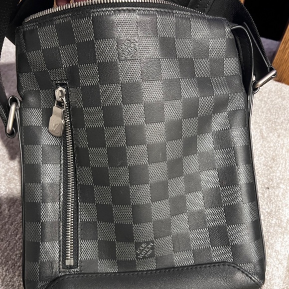 LV Discovery messenger bag - Picture 4 of 6